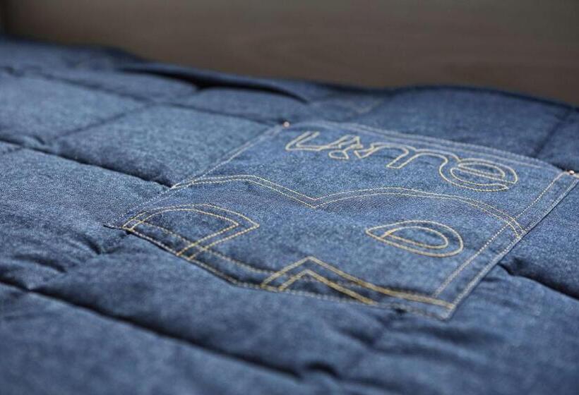 جناح جونيور, U&me; Bw Signature Collection