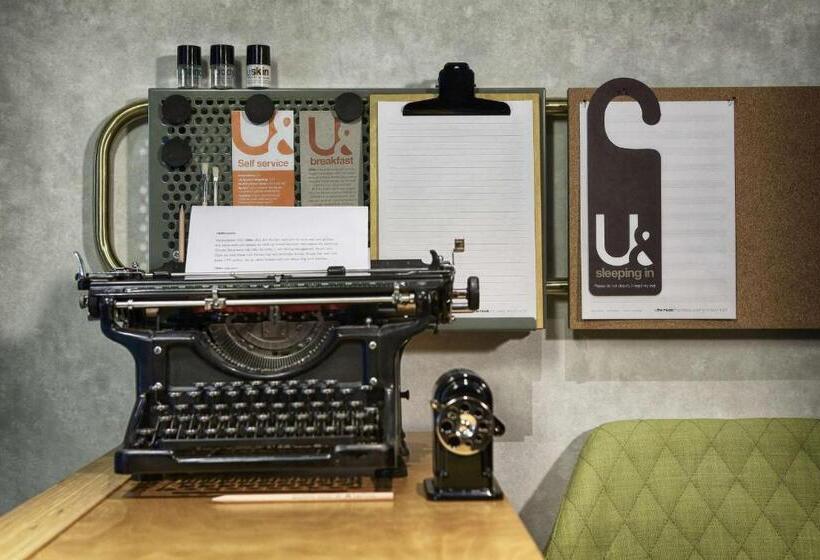 جناح جونيور, U&me; Bw Signature Collection