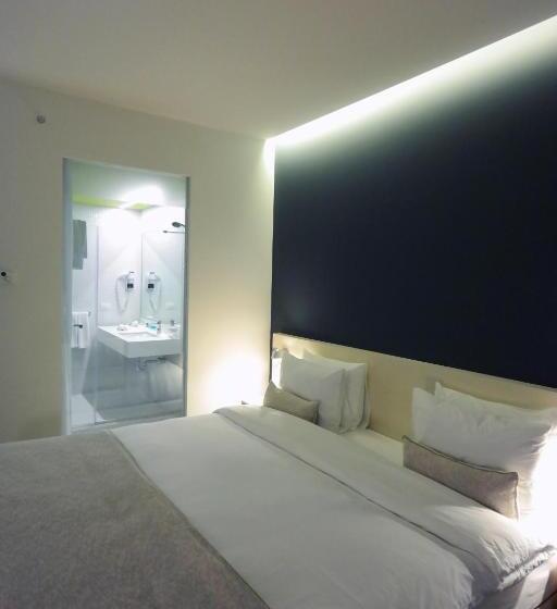 اتاق اجرایی, Workinn