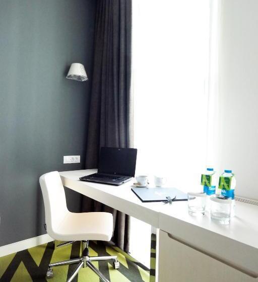 اتاق استاندارد, Workinn