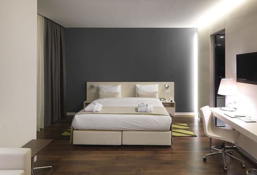 اتاق اجرایی, Workinn