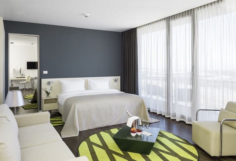 سوئیت پریمیوم, Workinn