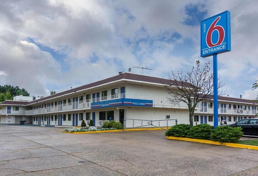 디럭스 4인 룸, Motel 6 Fredericksburg, Va North