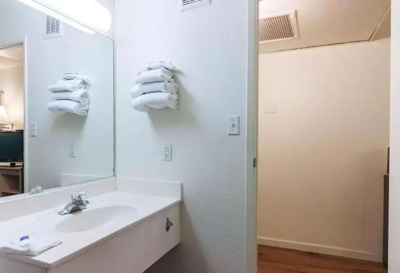 スタンダードルーム, Motel 6 Green River, Ut