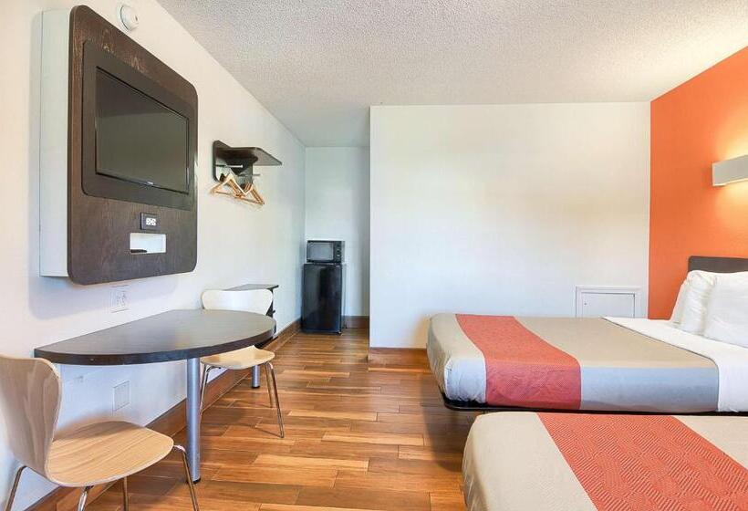 Четырехместный Номер Стандарт, Motel 6 Harrisonburg, Va   South