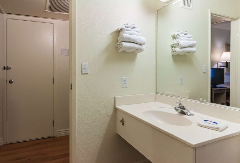 غرفه قياسيه سريرين مزدوجين, Motel 6 Green River, Ut