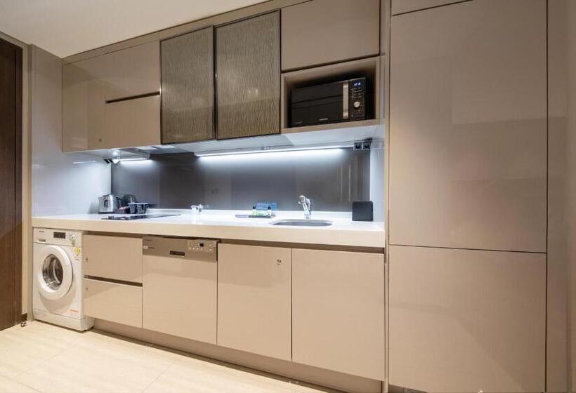 수피리어 스튜디오, Oakwood Premier Incheon