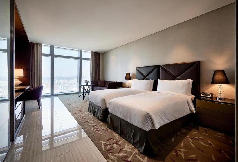 수피리어 스튜디오, Oakwood Premier Incheon