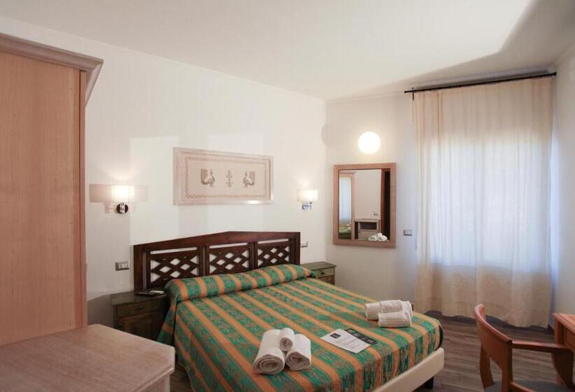 غرفة ديلوكس مزودة بشرفة, Locanda Degli Artisti