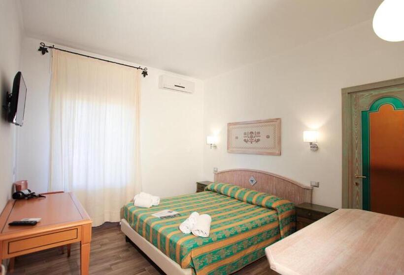 غرفة ديلوكس مزودة بشرفة, Locanda Degli Artisti