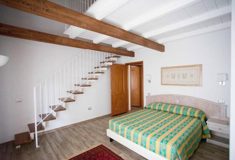 جناح جونيور دوبلكس, Locanda Degli Artisti