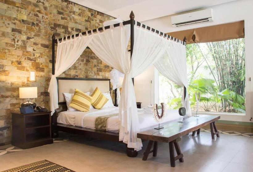 جناح جونيور, Samanea Beach Resort & Spa