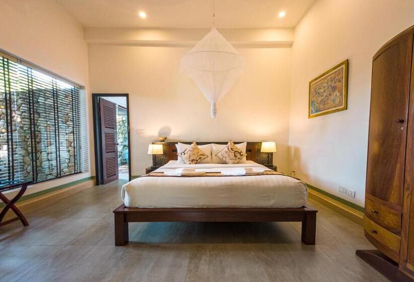 جناح, Samanea Beach Resort & Spa