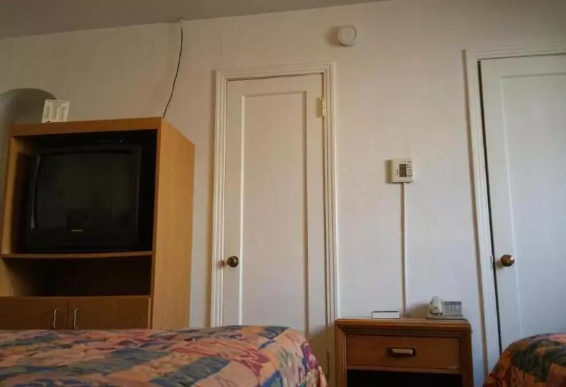 Standard Room 2 Double Beds
