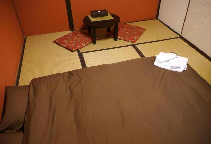 Номер Стандарт Индивидуальный Совместная Ванная, Jhoppers Hiroshima Guesthouse