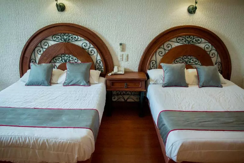 سوئیت راحتی, Quinta Antigua