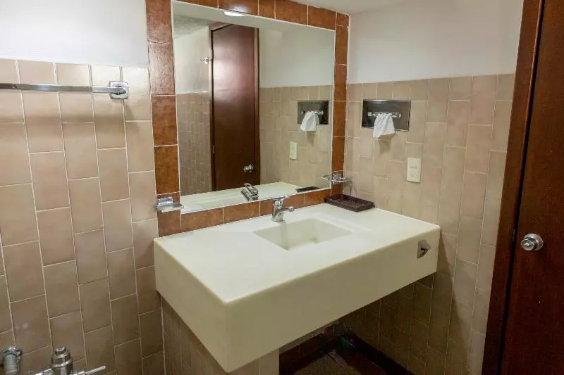 سوئیت راحتی, Quinta Antigua