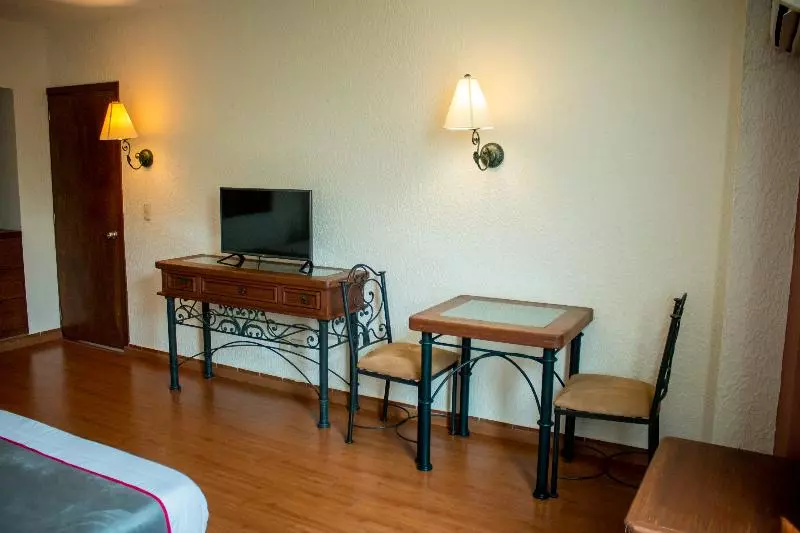 سوئیت راحتی, Quinta Antigua