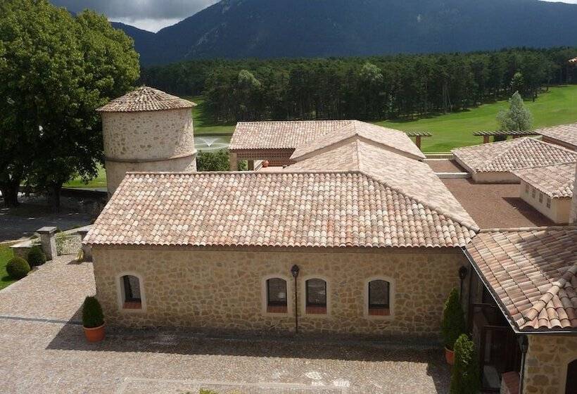 Номер Стандарт, Château Et Golf De Taulane