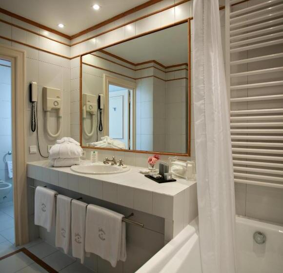 Классический Номер, Château Et Golf De Taulane