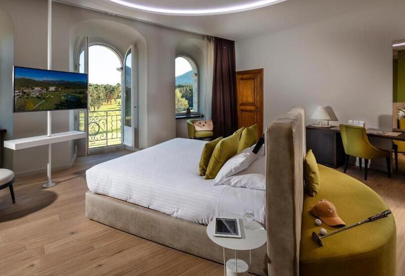 Люкс с Балконом, Château Et Golf De Taulane