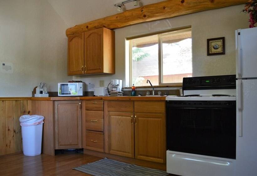 كابينة, Daven Haven Lodge & Cabins