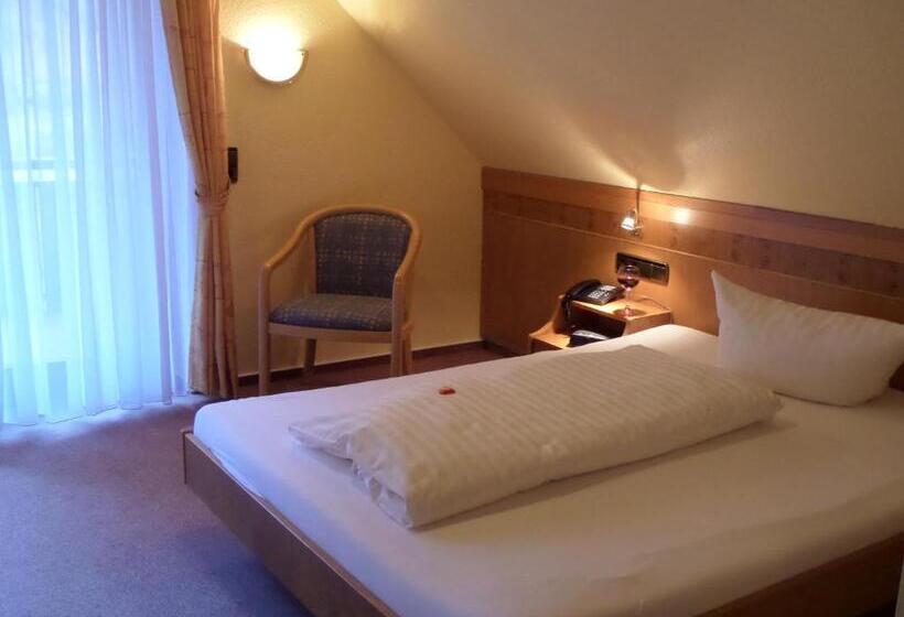 标准单人间, Gasthof Blume