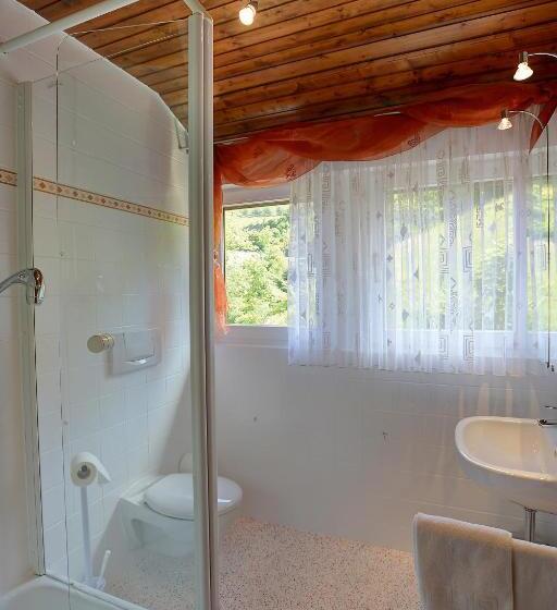 标准间带阳台, Gasthof Blume