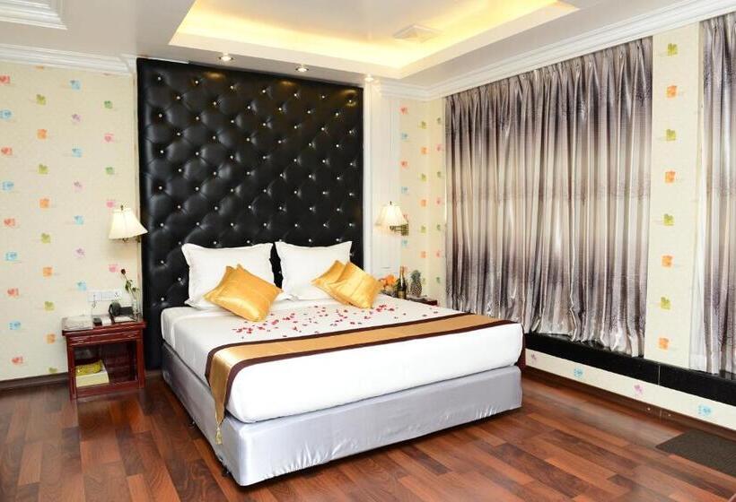 استودیوی استاندارد, Grand United Ahlone Branch