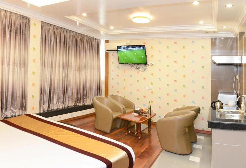 استودیوی استاندارد, Grand United Ahlone Branch