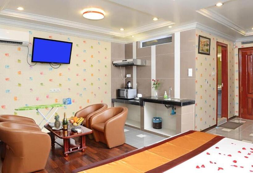 استودیوی استاندارد, Grand United Ahlone Branch