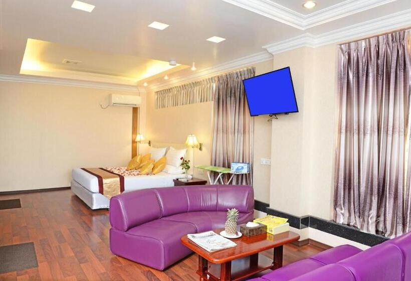 سوییت, Grand United Ahlone Branch