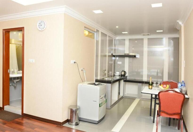 سوییت, Grand United Ahlone Branch