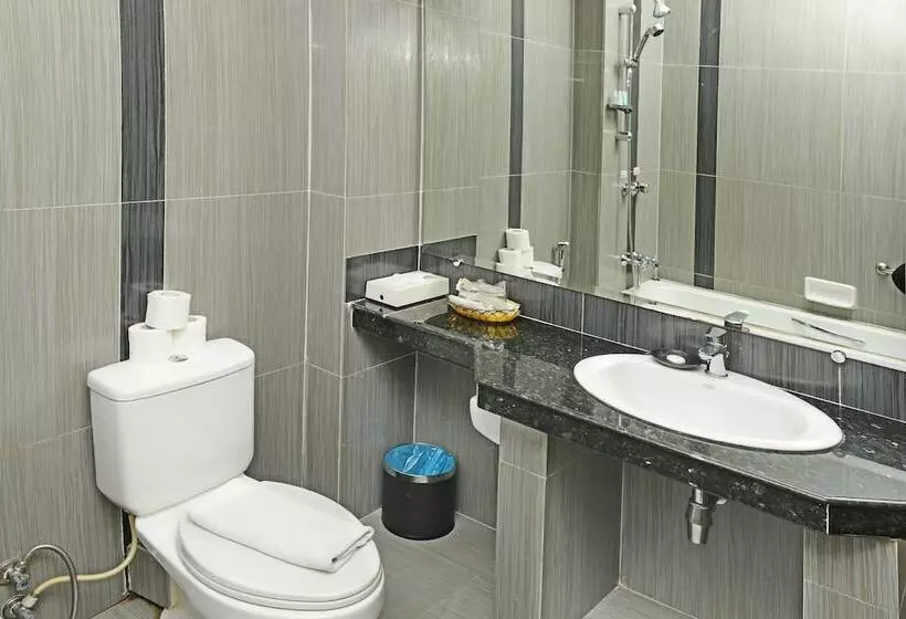 استودیوی استاندارد, Grand United Ahlone Branch