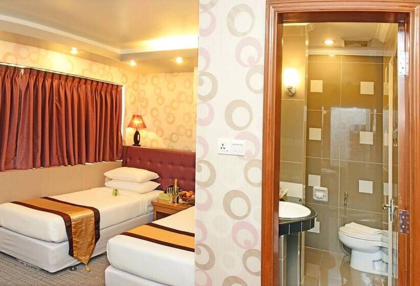 اتاق سوپریور با چشم‌انداز شهر, Grand United Ahlone Branch