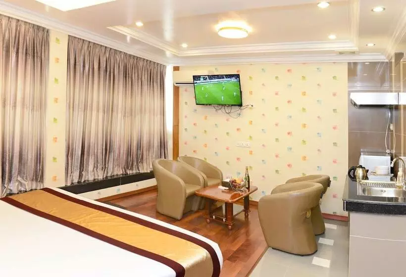 استودیوی استاندارد, Grand United Ahlone Branch