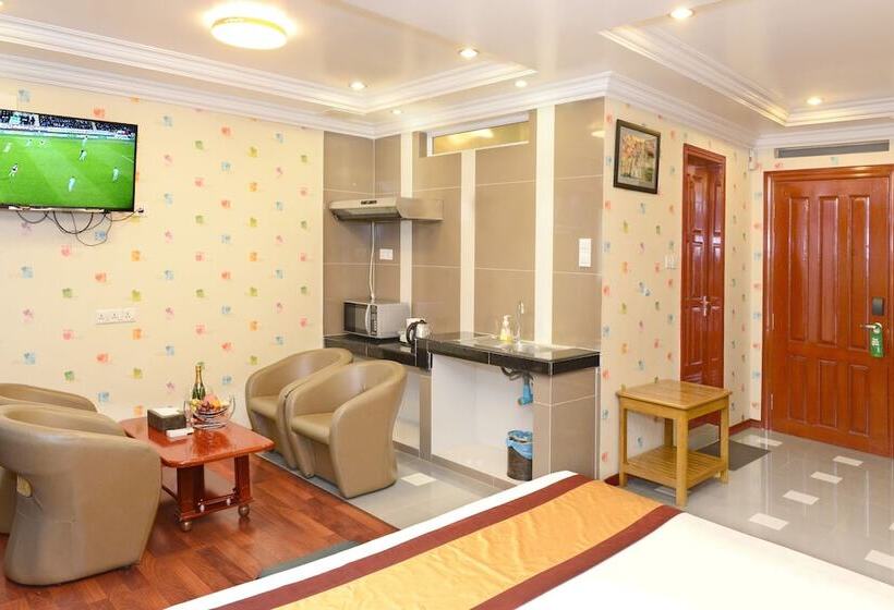 استودیوی استاندارد, Grand United Ahlone Branch