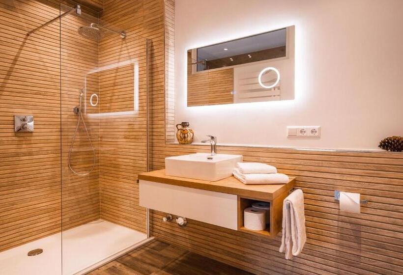 סוויטת ג'וניור נוף הרים, Großbach