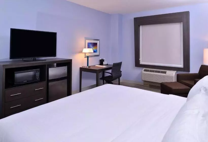 キングサイズベッドのスタンダードルーム, Holiday Inn Express Hotels & Suites Loma Linda, An Ihg