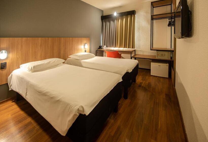 スタンダードルーム, Ibis Betim