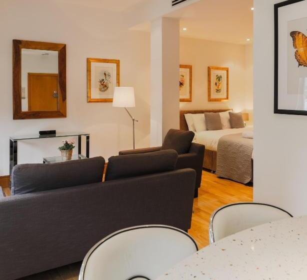 豪华工作室, Stayinn Monument