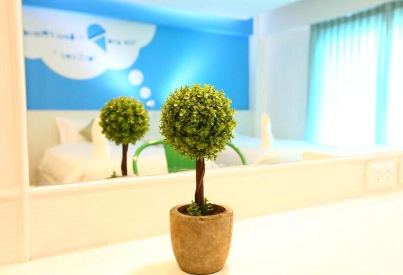 디럭스 룸, The Tint At Phuket Town   Sha Plus