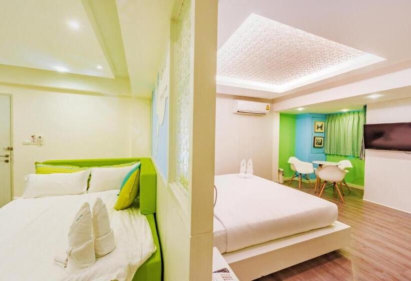 패밀리 룸, The Tint At Phuket Town   Sha Plus