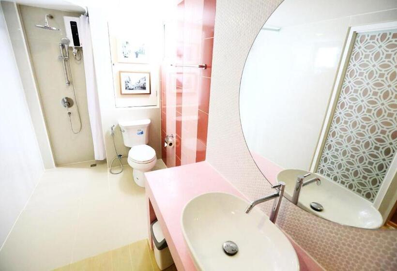 اتاق لوکس, The Tint At Phuket Town   Sha Plus