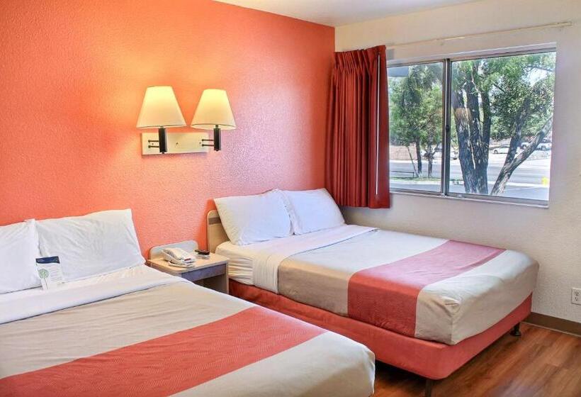 Четырехместный Номер Стандарт, Motel 6 Atascadero, Ca