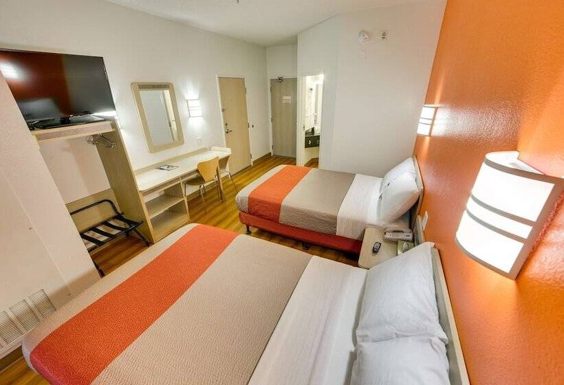 2ダブルベッドのスタンダードルーム, Motel 6 Brampton, On Toronto