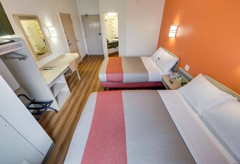 Номер Стандарт 2 Двуспальные Кровати, Motel 6 Brampton, On  Toronto