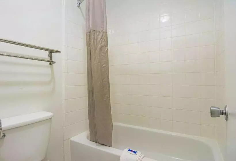 اتاق استاندارد با تخت بزرگ, Motel 6 Gainesville, Ga