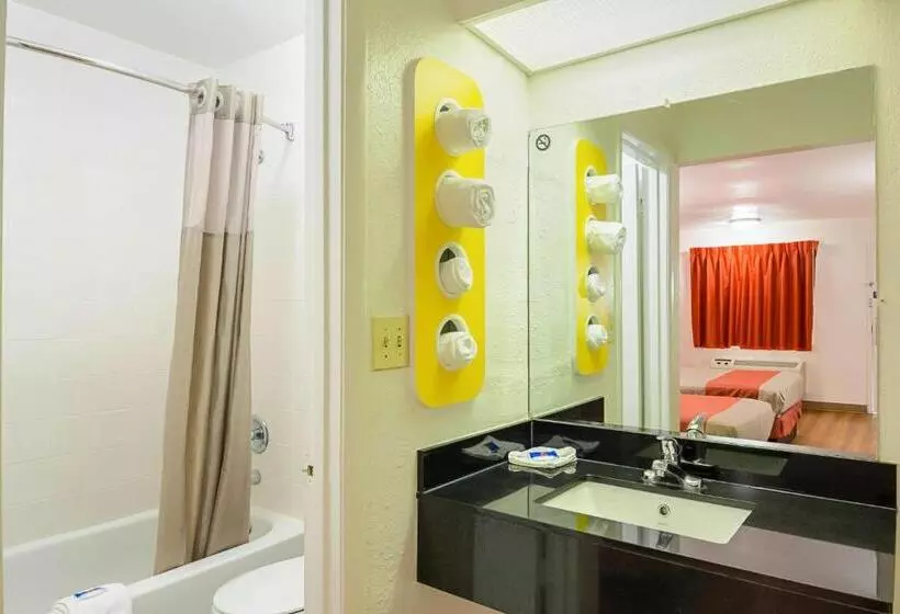 اتاق استاندارد با تخت بزرگ, Motel 6 Gainesville, Ga