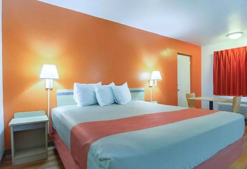 اتاق استاندارد با تخت بزرگ, Motel 6 Gainesville, Ga